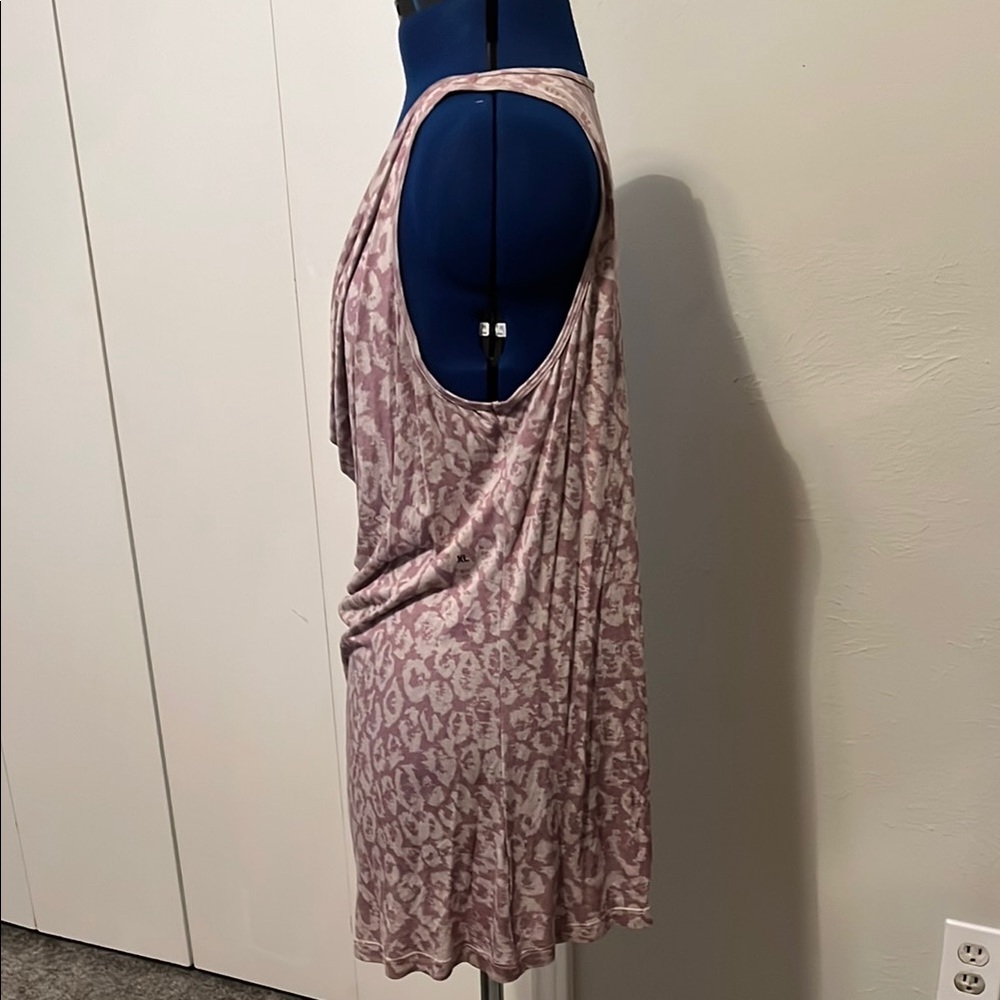New York & Company Mauve Patterned Tank Top NWT - Picture 3 of 9